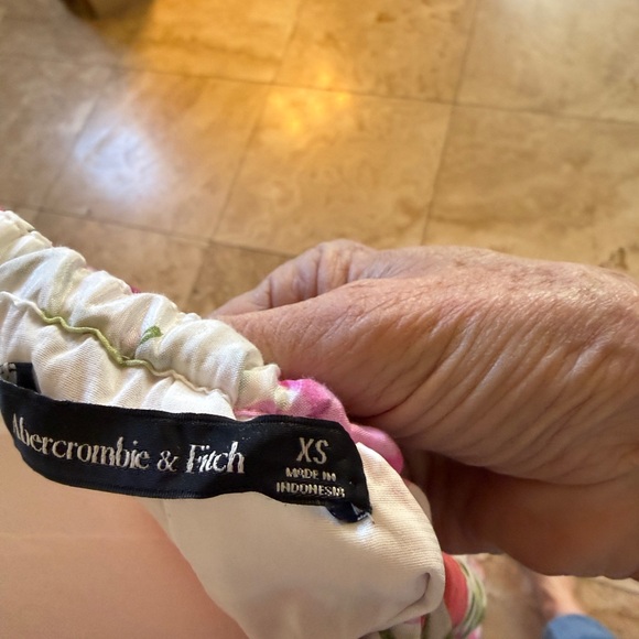 Abercrombie Floral Maxi Dress with Puff Sleeves - Picture 3 of 3